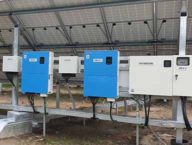 반학태양광발전소 내부 설비를 촬영한 사진