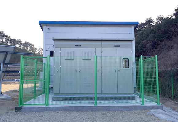 금강2호 태양광발전소 ESS구축 사진