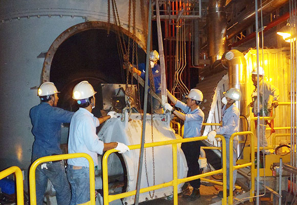 해외발전설비 정비 사진