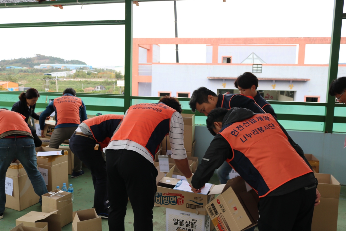 제22회 장애인과 함께하는 문화예술마당 자원봉사활동 사진