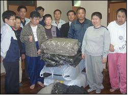 광명지점(지점장 최원철) ‘장미와 까지봉사단’ 20여명은