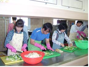 포항지점 무료급식소 배식 및 자연정화활동 실시