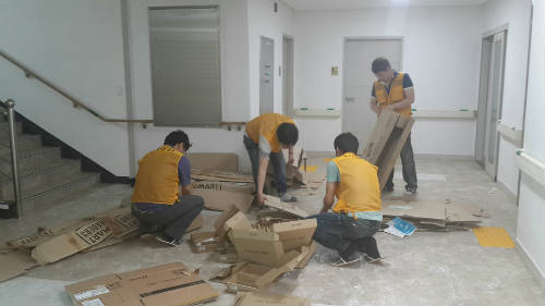 울산사업소 나누리 사회봉사단 청소 사진
