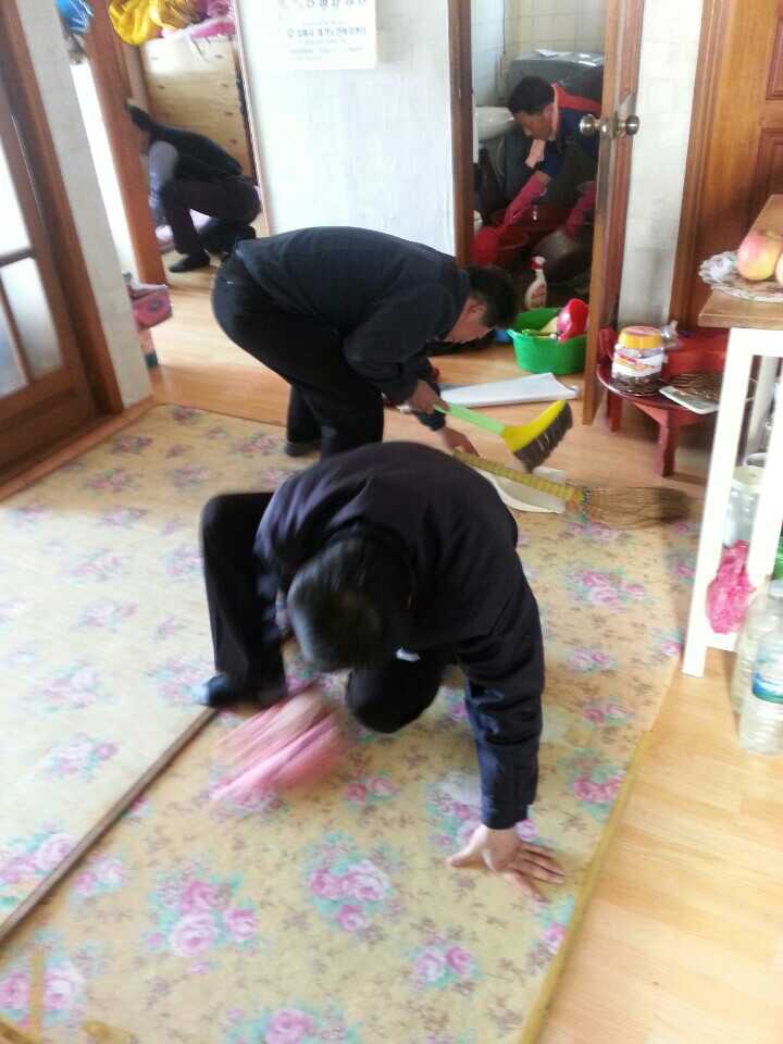 독거노인가구 실내청소 실시