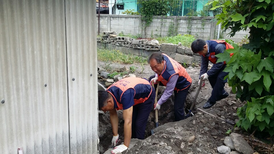 강릉시 자원봉사 센터 주관 불우가정 어린이 돕기 일일찻집 참가