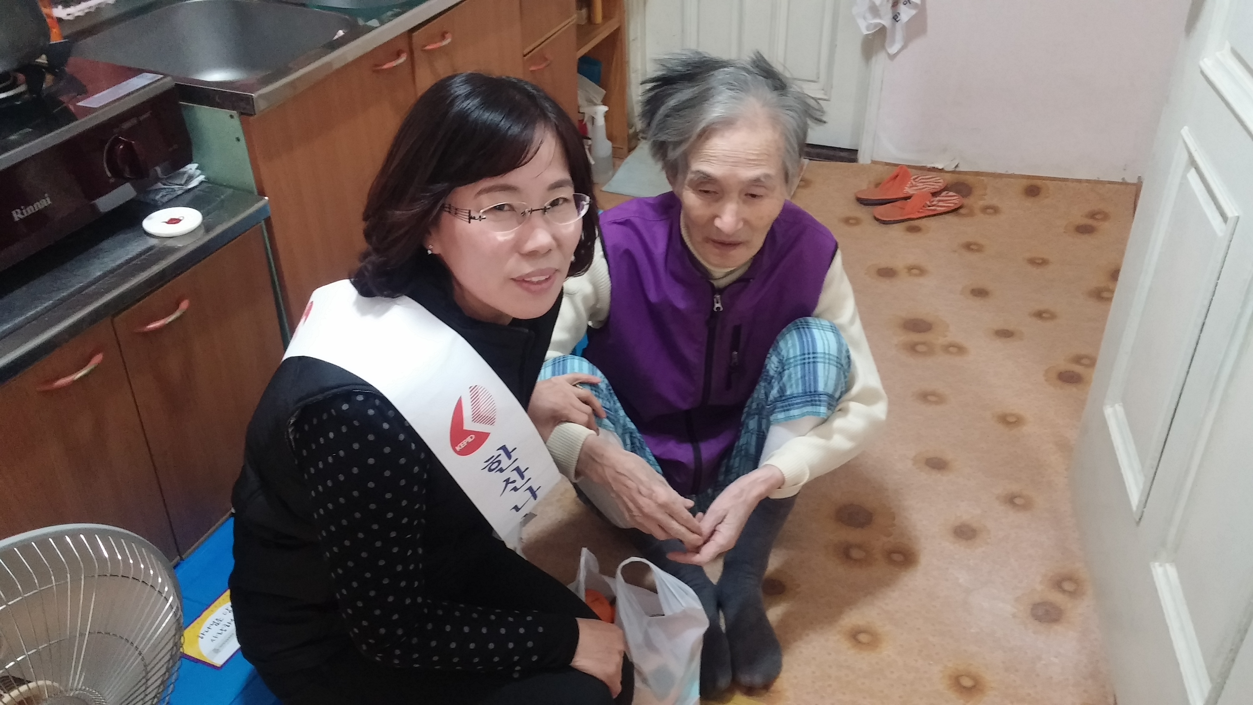 홀몸어르신댁 야쿠르트 전달