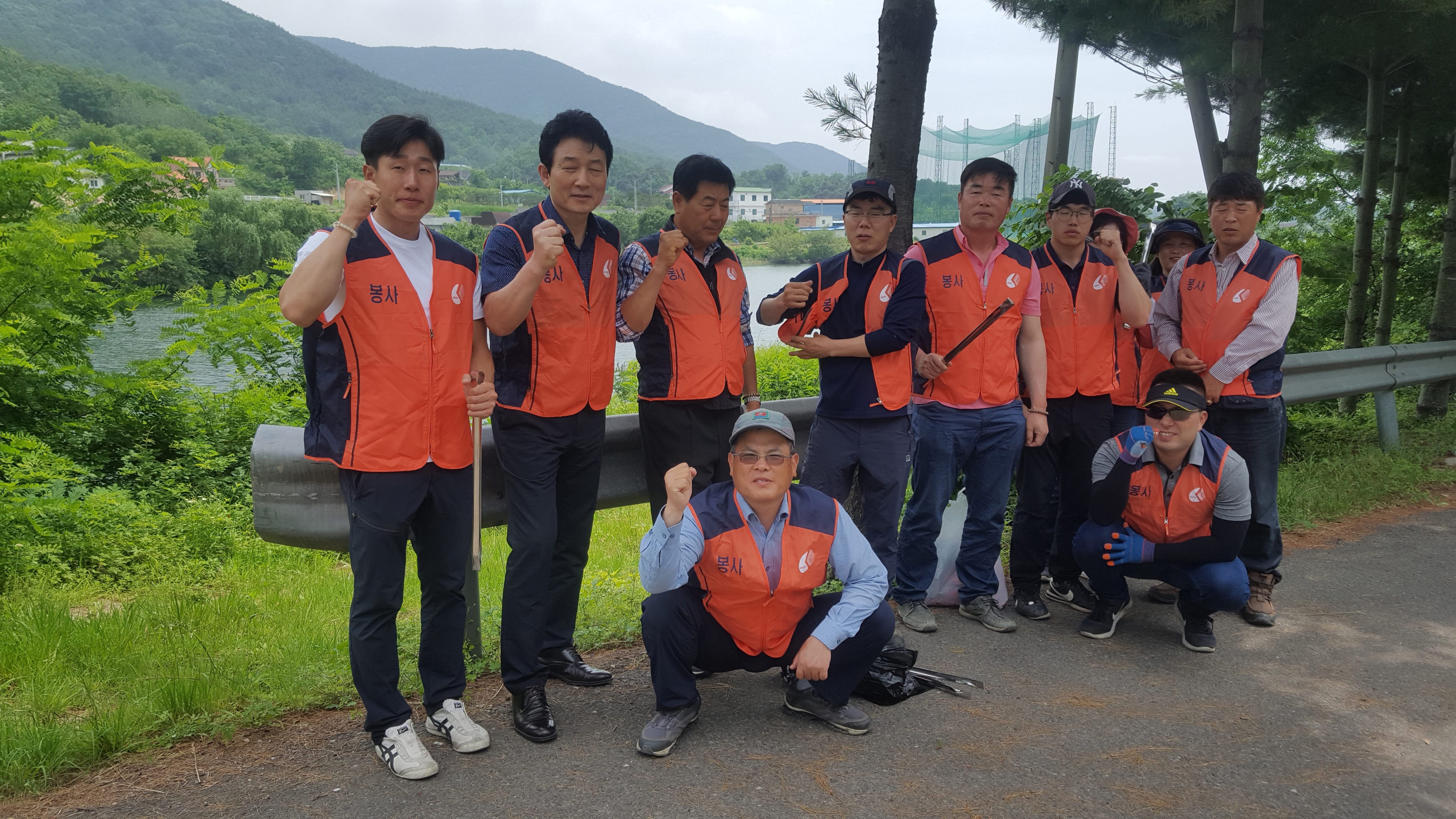 퇴천리 농수로 주변 환경정화 활동