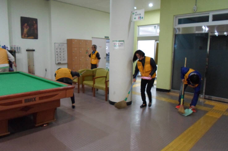 울산장애인 종합복지관 청소 사진