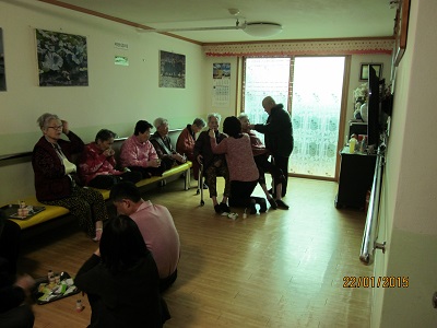 선심 노인의 집 방문