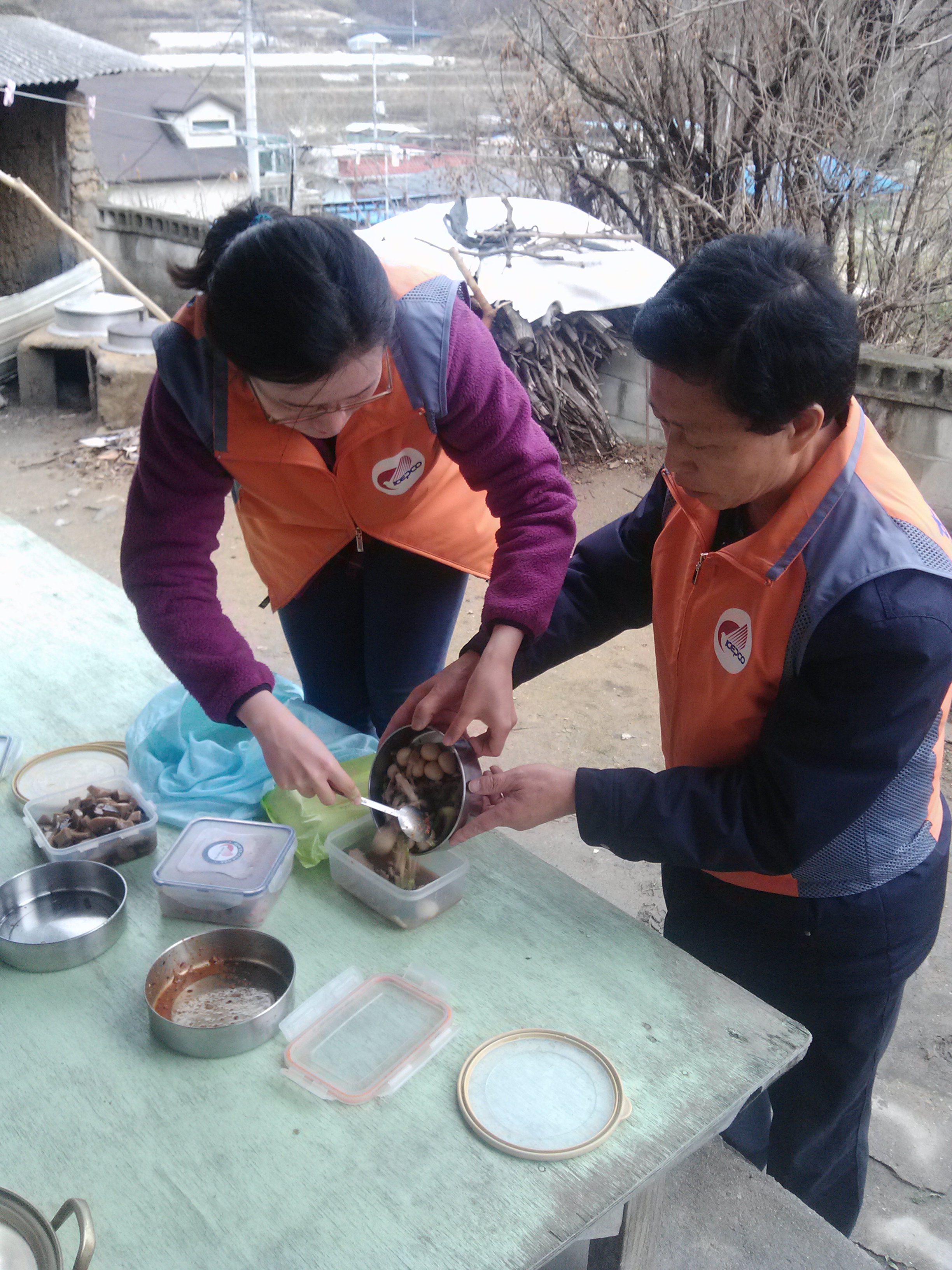 독거노인 도시락 배달