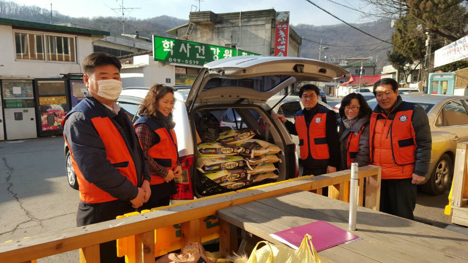 복지회관 봉사활동 및 소외계층 식료품 전달