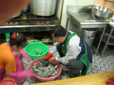 북부산지점, 모라동 사회복지관 방문