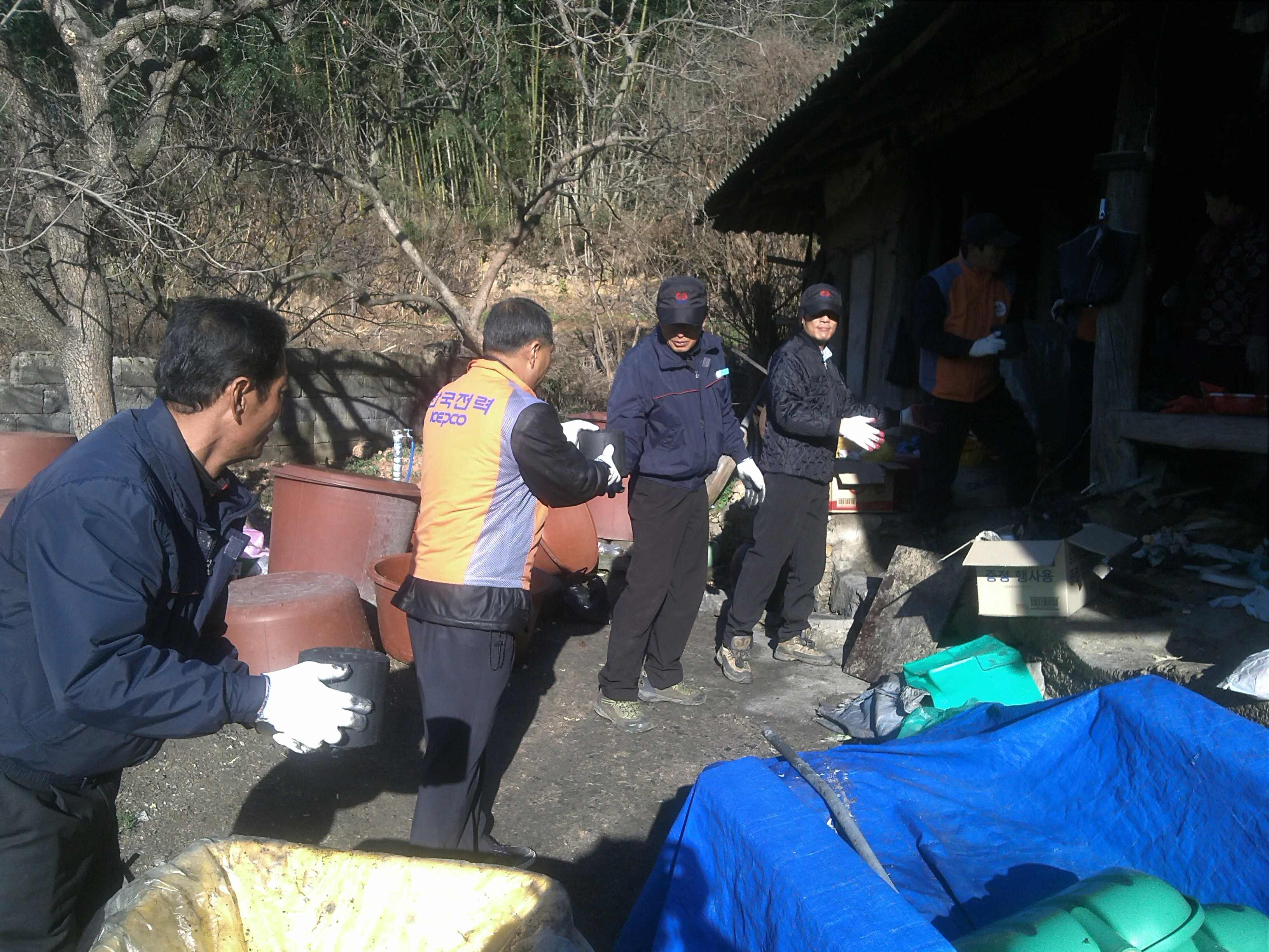 독거노인 연탄 배달